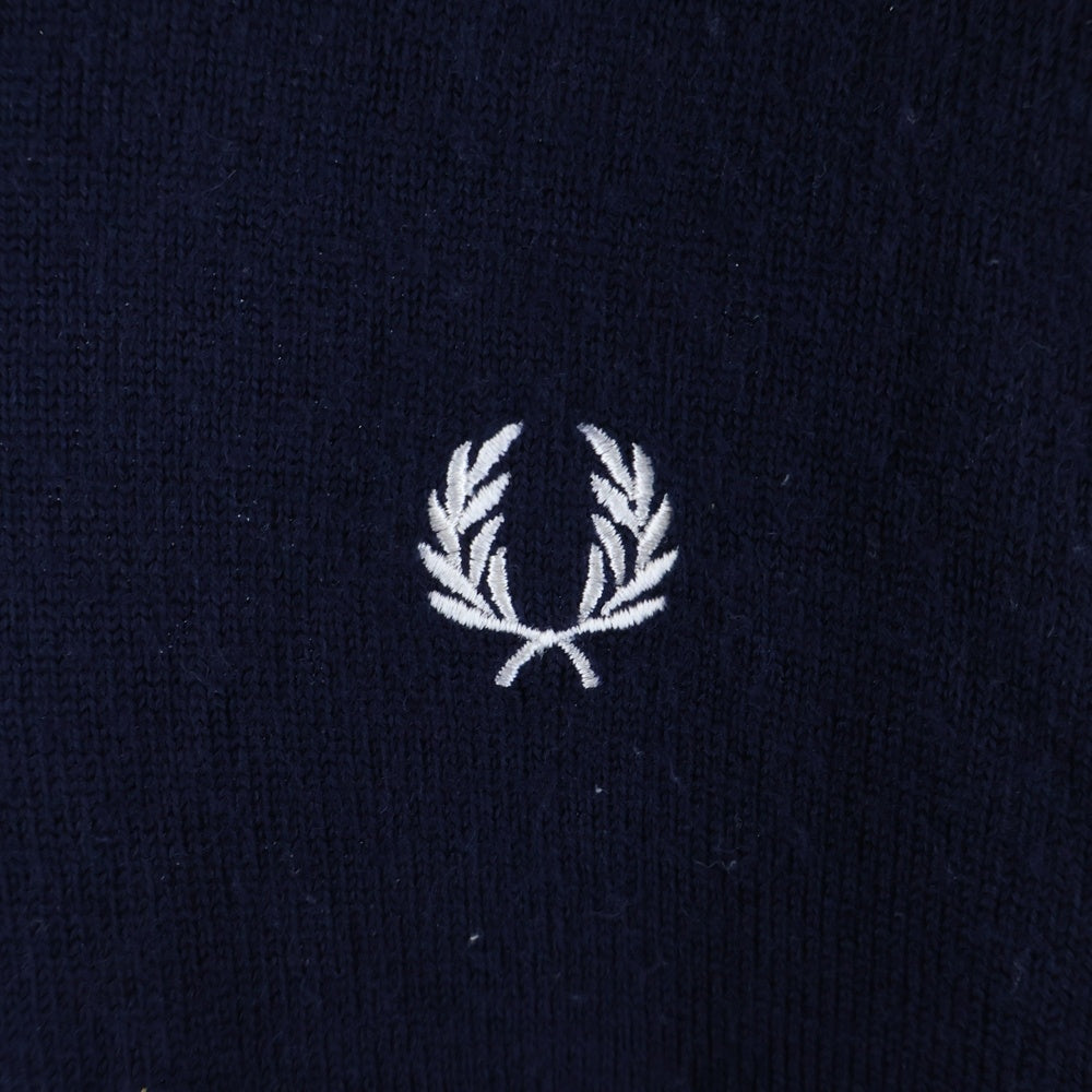 FRED PERRY(フレッドペリー) ロゴ刺繍 クラシック Vネック ウール長袖セーター ネイビー K4500