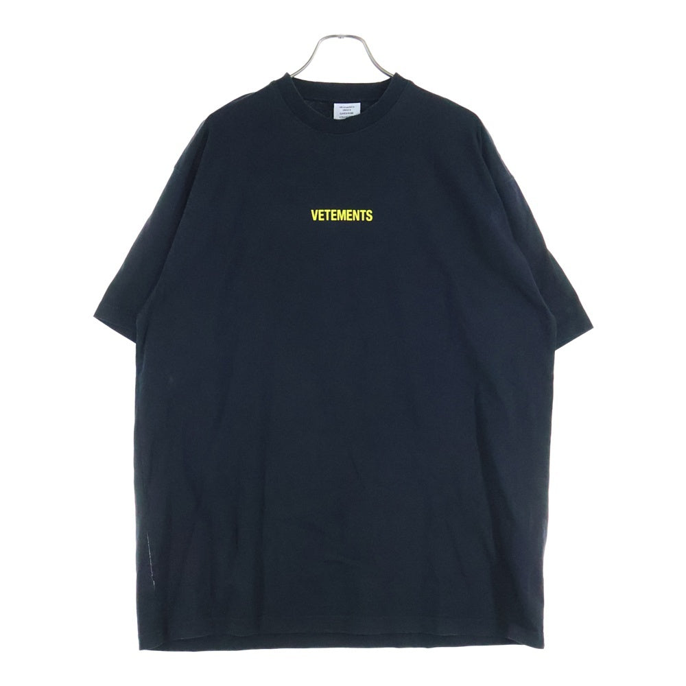 VETEMENTS(ヴェトモン) 20SS LOGO LABEL T-SHIRT ロゴプリント クルーネック コットン 半袖Tシャツ カットソー ブラック UE52TR120X