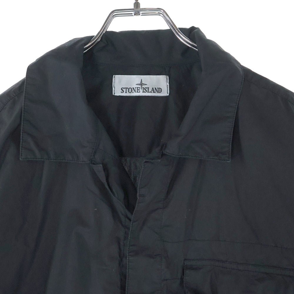 STONE ISLAND(ストーンアイランド) 24SS Sand Shirt ロゴプリント コットン 半袖シャツ ショートスリーブ ブラック 801511805