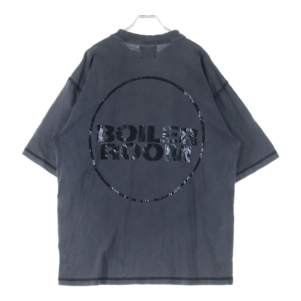 BOILER ROOM(ボイラールーム) BOILER ROOM TEE ボイラールーム ロゴプリント 半袖Tシャツ カットソー ブラック
