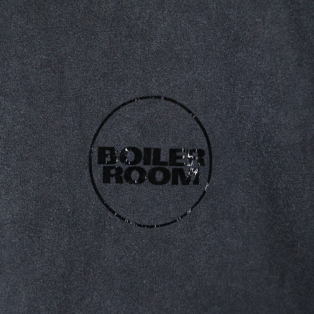 BOILER ROOM(ボイラールーム) BOILER ROOM TEE ボイラールーム ロゴプリント 半袖Tシャツ カットソー ブラック