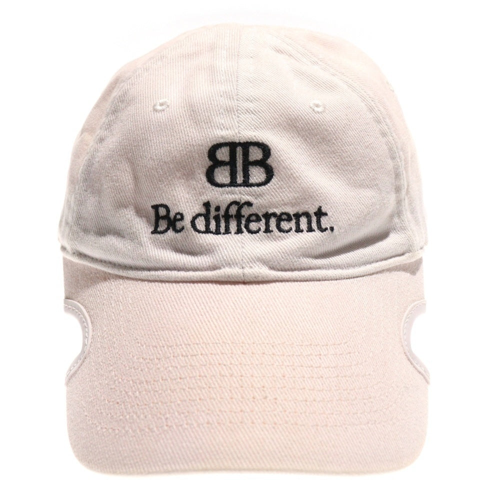 BALENCIAGA(バレンシアガ) BE DIFFERENT CAP ロゴ刺繍 ベースボールキャップ 帽子 ホワイト 732677 410B2