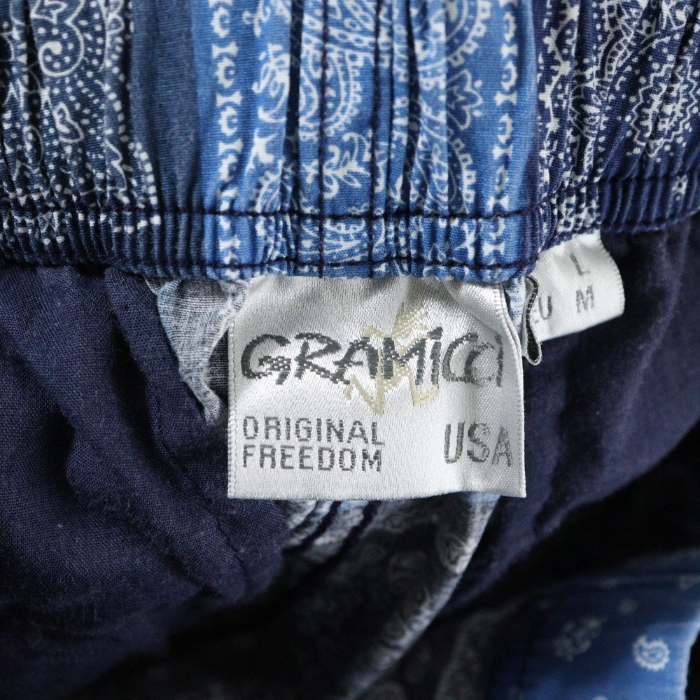 GRAMICCI(グラミチ) バンダナ柄 ジップフライ コットン ハーフパンツ ネイビー/ブルー GMP-21S020