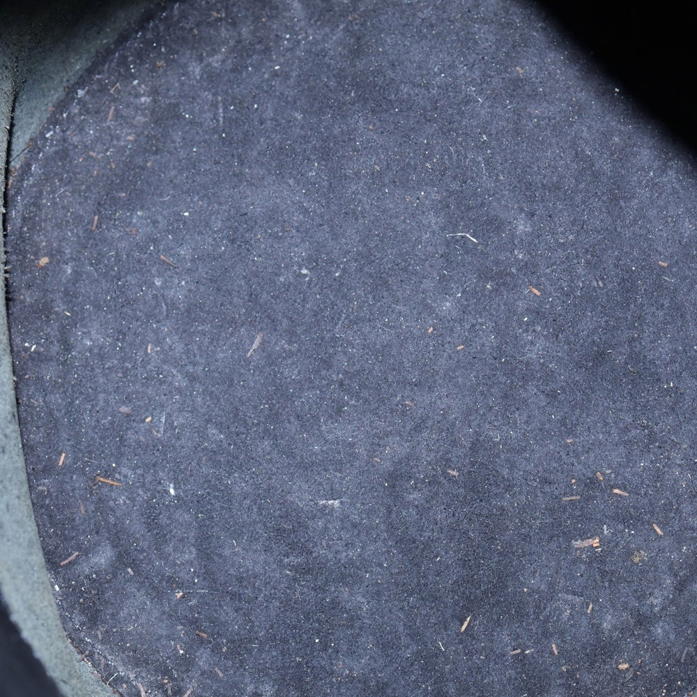 IL BISONTE(イル ビゾンテ) エンボスロゴ バケット型 レザー ハンドバッグ ブラック レディース