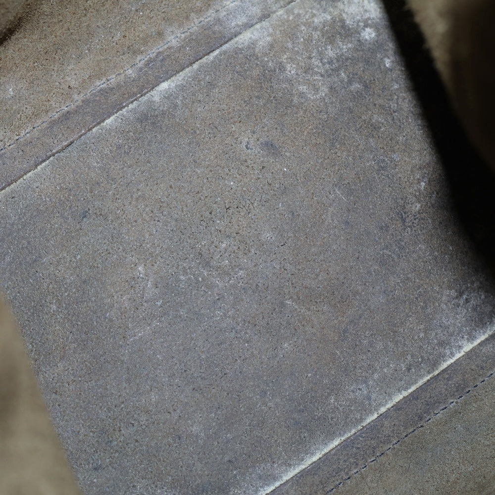 IL BISONTE(イル ビゾンテ) エンボスロゴ スクエア レザートートバッグ ブラック レディース