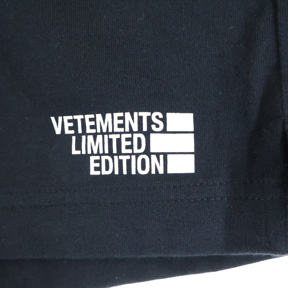 VETEMENTS(ヴェトモン) ロゴプリント イージー ハーフパンツ ショーツ ブラック ME51PA620B