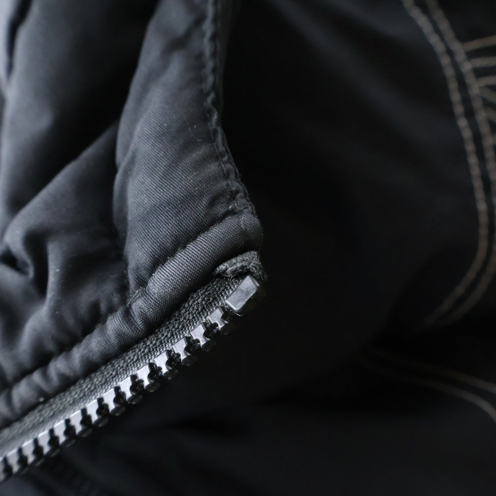 SUPREME(シュプリーム) 18AW Zig Zag Stitch Puffy Jacket ジグザグステッチパフィ ジップアップ ナイロンジャケット ブラック