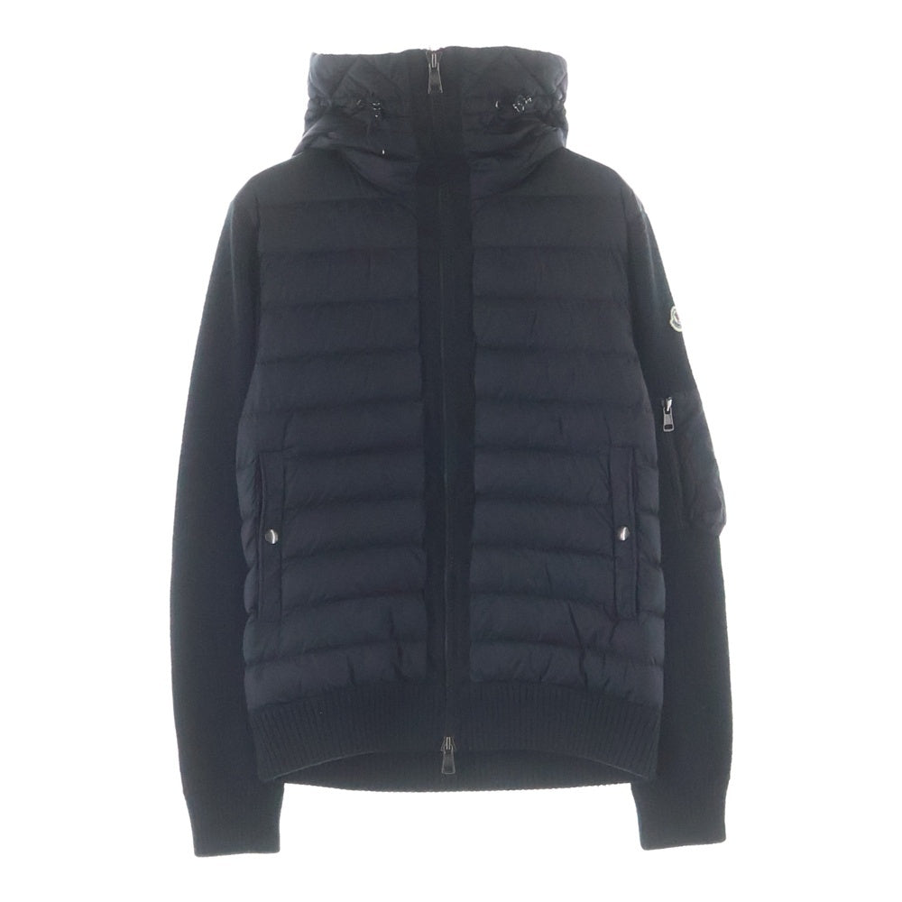 MONCLER(モンクレール) 24AW CARDIGAN TRICOT カーディガン トリコット アームニット切り替え ロゴワッペン ジップアップ フーデッド ダウンジャケット ブラック J20919B50800 A9340