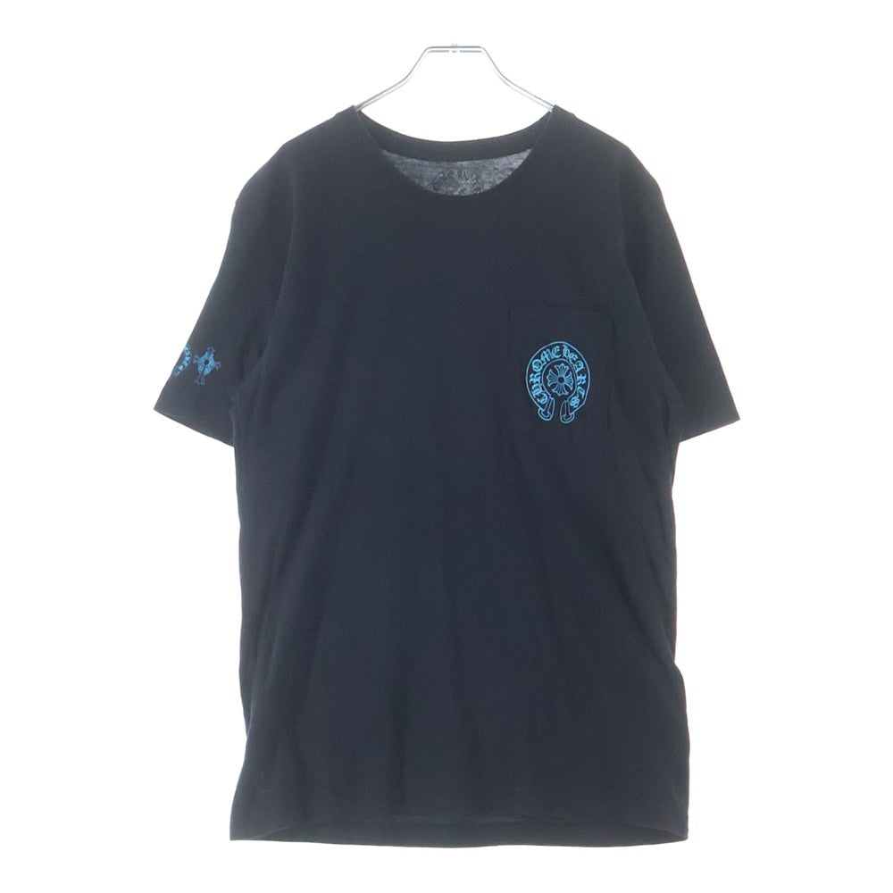 CHROME HEARTS(クロムハーツ) 3 BULU CROSS S/S TEE 3セメタリークロス ロゴプリント フロントホースシュー クルーネック半袖Tシャツ カットソー ブラック/ブルー