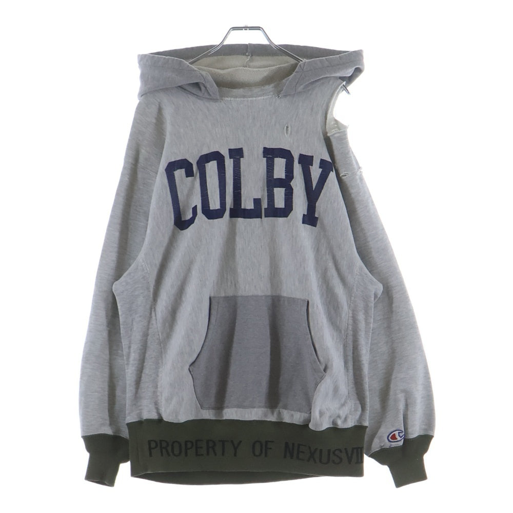CHAMPION(チャンピオン) ×NEXUSVII REVERSE WEAVE ネクサスセブン リバースウィーブ トリコタグ フード後付け COLBY フロントプリント プルオーバーパーカー グレー/カーキ