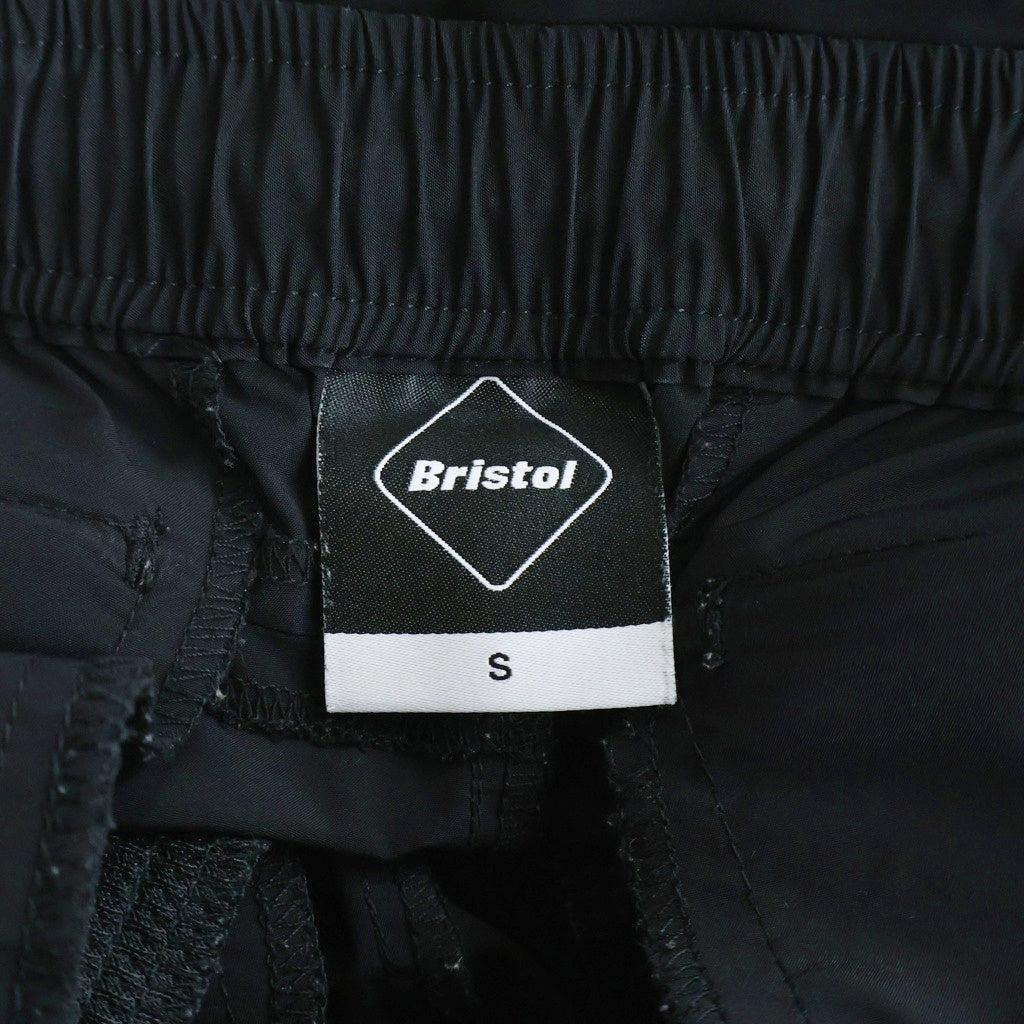 F.C.R.B./F.C.Real Bristol/FCRB(エフシーアールビー/エフシーレアルブリストル) ×atomos アトモス フロントロゴ入り ナイロンハーフパンツ ブラック FCRB-220145