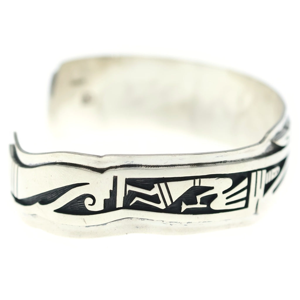 INDIAN JEWELRY(インディアンジュエリー) Hopi Berra Tawahongva ホピ族 コヨーテ バングル シルバー