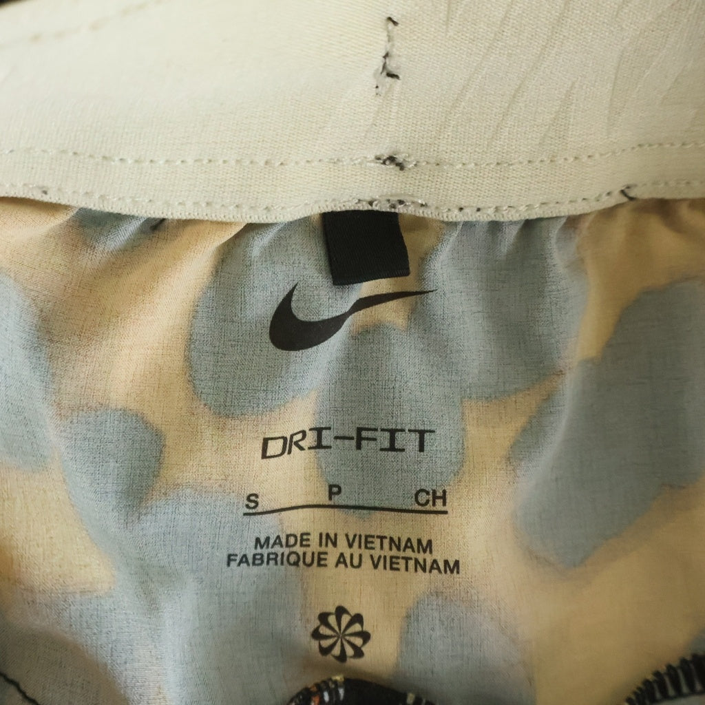 NIKE(ナイキ) 7UL アンリミテッド スタジオ ドライフィット ハーフパンツ ショーツ オレンジ FN3322-717