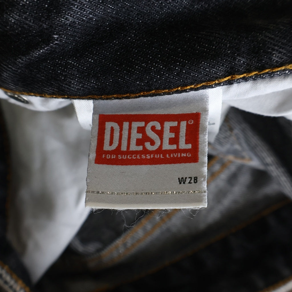 DIESEL(ディーゼル) D-Rise Straight Jeans ディーレイズ ワイド ストレートデニムパンツ ブラック 007F6