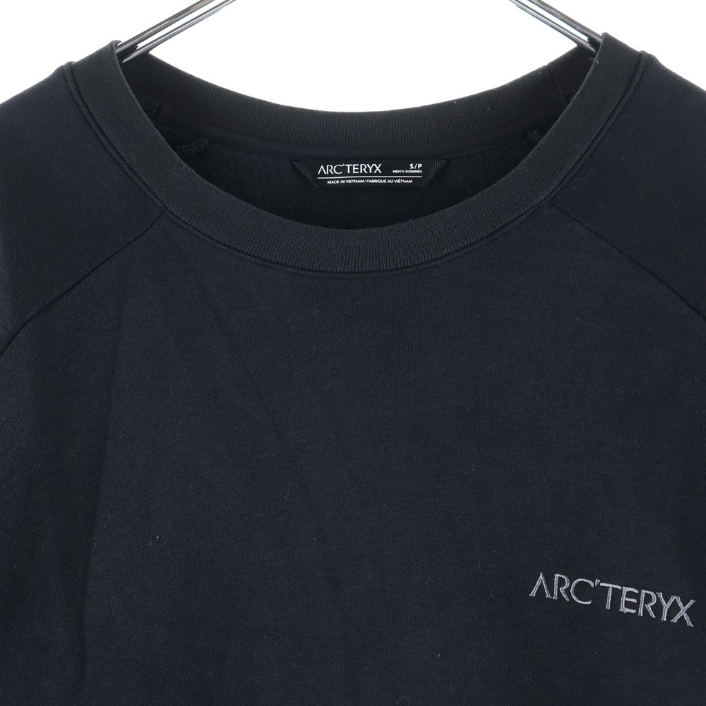ARC'TERYX(アークテリクス) WORD EMBLEM CREW 27823-130457 ワードエンブレムクルー ロゴエンブロイダリー 裏起毛 クルーネックスウェットシャツ トレーナー ブラック
