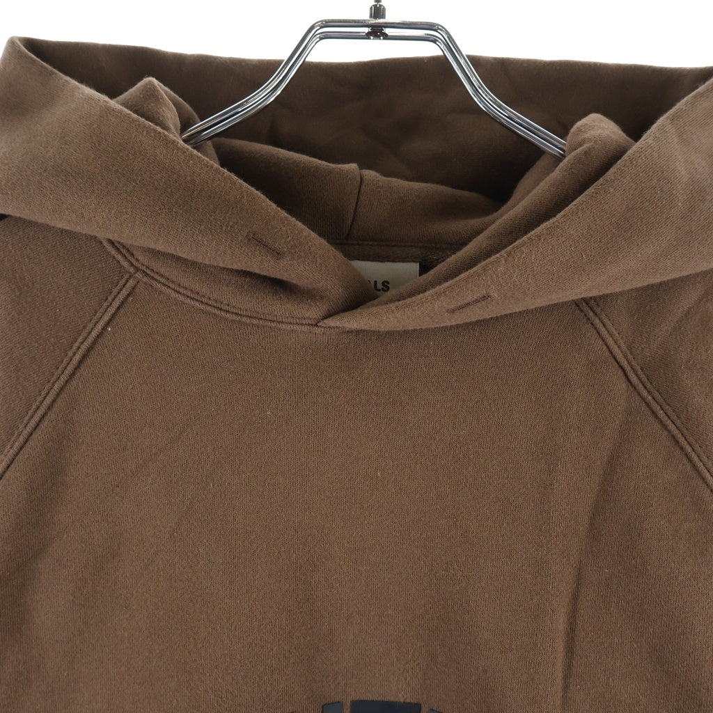 FEAR OF GOD ESSENTIALS(フィアオブゴッド エッセンシャルズ) フロントロゴ ラバープリント プルオーバー スウェットパーカー ブラウン