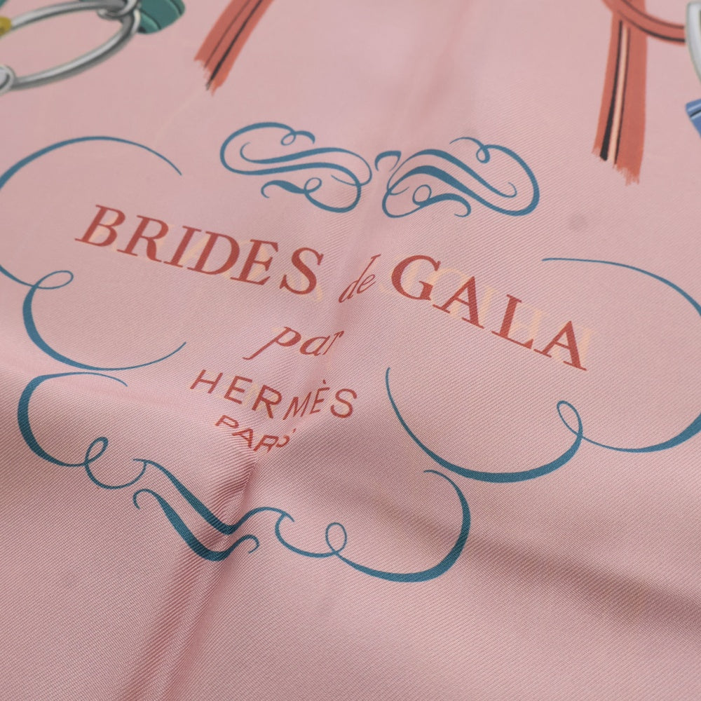 HERMES(エルメス) カレ90 BRIDES de GALA ダブルフェイス 式典用の馬勒 シルク スカーフ ピンク×ブルー