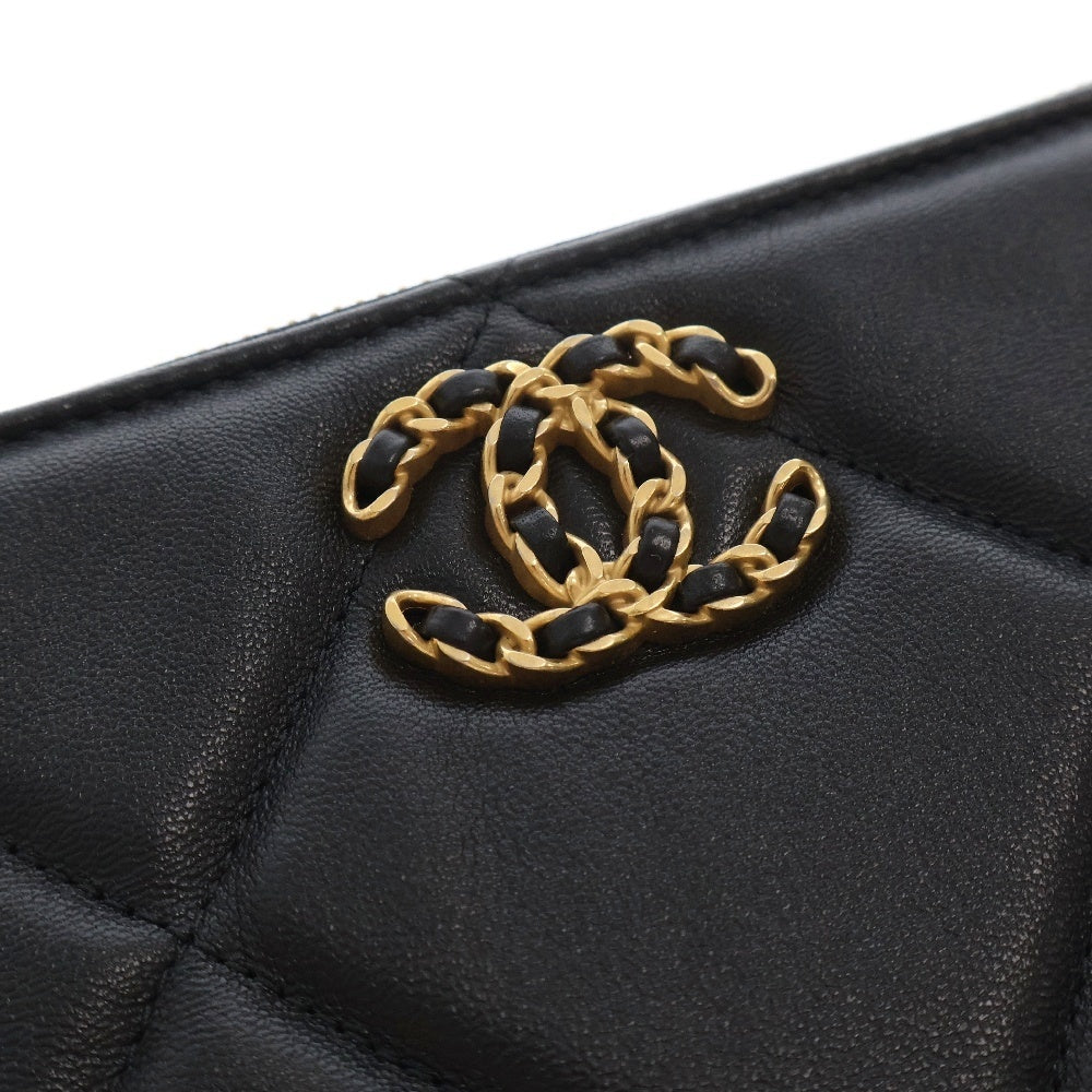CHANEL(シャネル) シャネル19 スモールポーチ ブラック ラム ゴールド金具 ココマーク AP1059