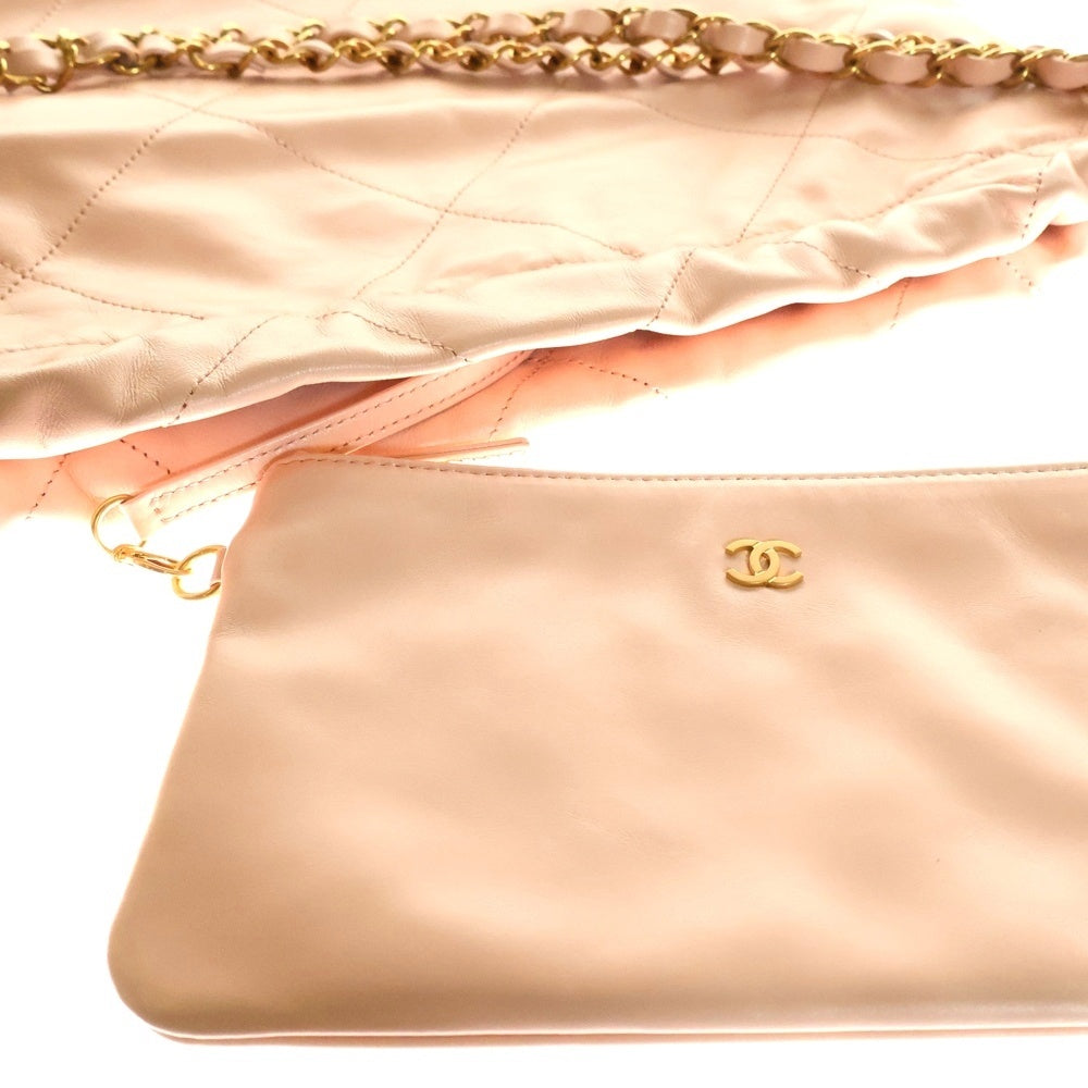 CHANEL(シャネル) シャネル22 ミディアム ピンク シャイニーカーフ ゴールド金具 ショルダーバッグ