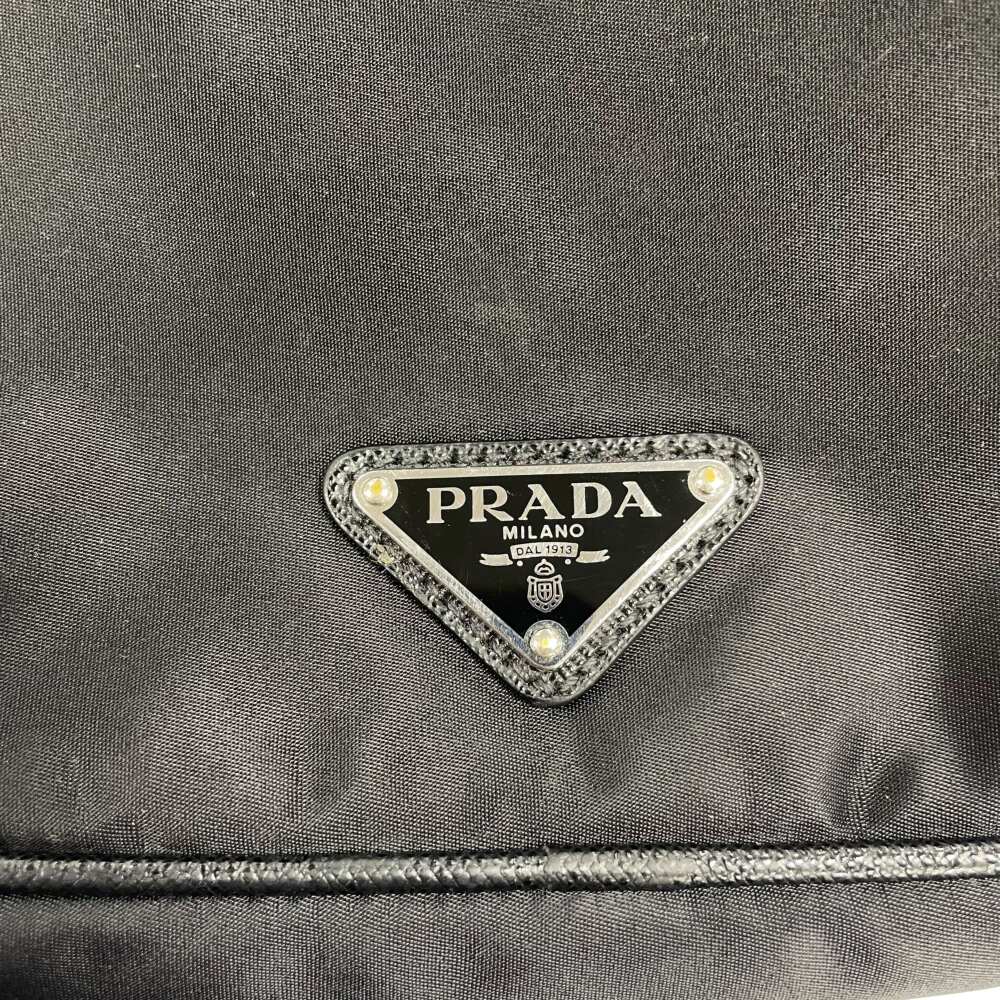 PRADA(プラダ) TESSUTO SAFFIANO テスート サフィアーノ トライアングルプレートロゴ ナイロン ショルダーバッグ 三角ロゴ ブラック 2VH143