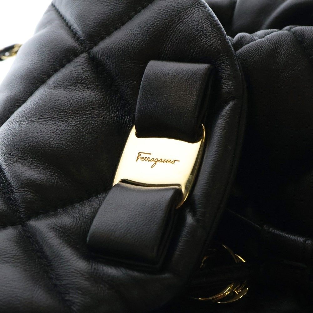 FERRAGAMO(フェラガモ) ヴァラ キルティング バックパック リュック 黒 レザー