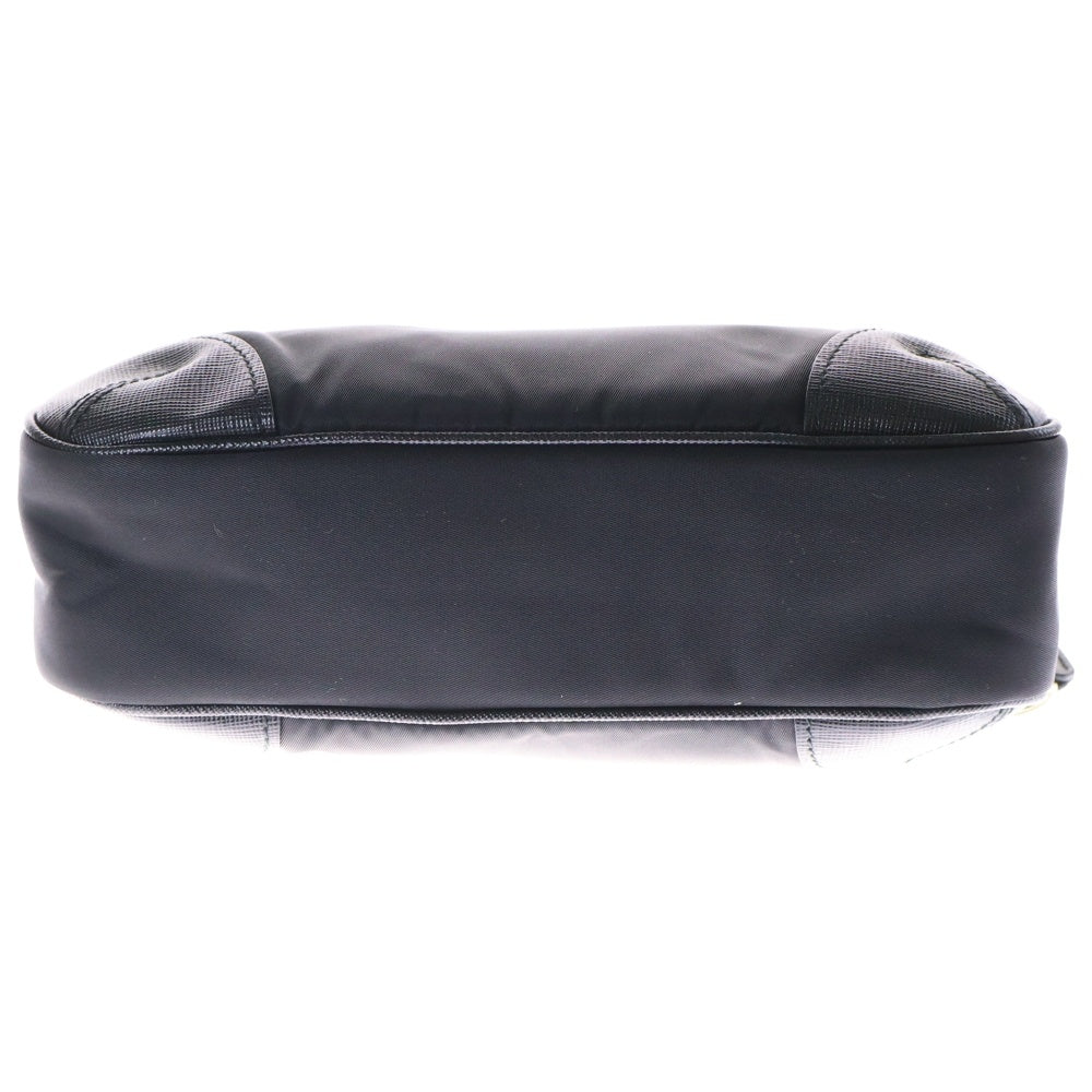 PRADA(プラダ) Re-Edition テスート ハンドバッグ 黒 ナイロン チェーン ショルダーバッグ