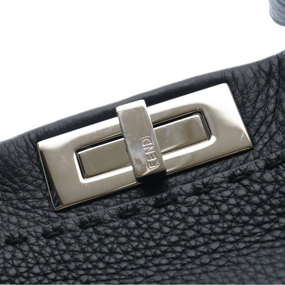 FENDI(フェンディ) ピーカブーミディアム 2WAYバッグ ショルダーバッグ ハンドバッグ ブラック シルバー金具 レザー