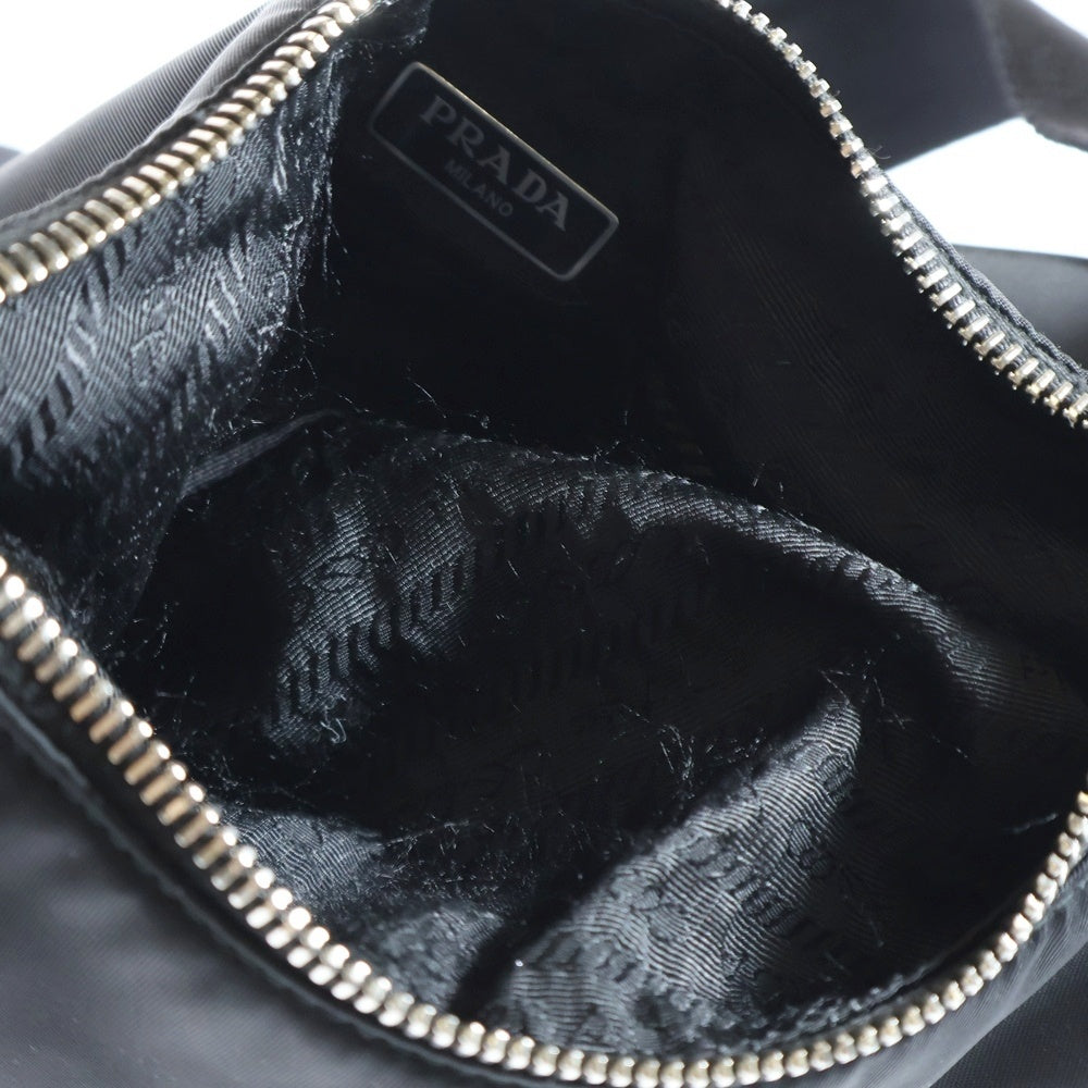 PRADA(プラダ) ワンショルダーバッグ リエディション 2005 ハンドバッグ ショルダーバッグ ブラック ロゴ三角プレート シルバー金具 ナイロン テスート 1BH204