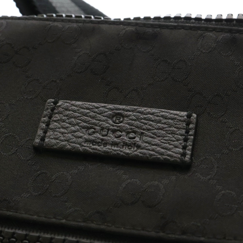 GUCCI(グッチ) GGナイロン ショルダーバッグ メッセンジャーバッグ ブラック シルバー金具 ナイロン 449185
