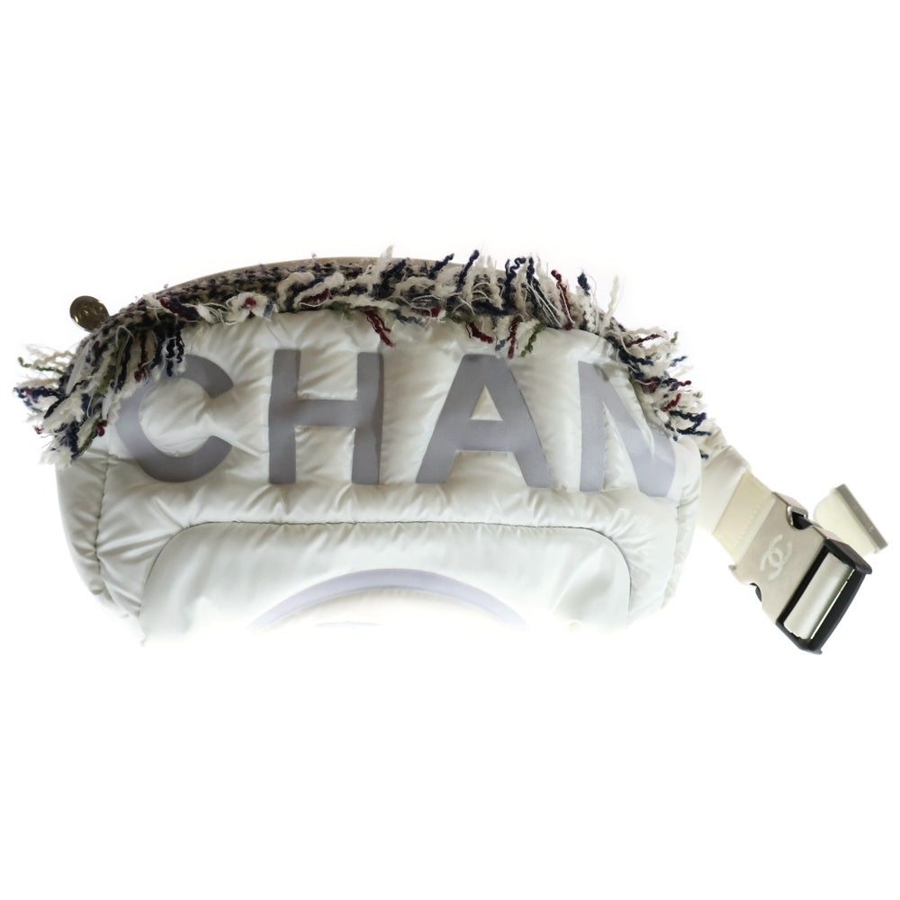 CHANEL(シャネル) ココネージュ ココマーク ナイロン 中綿 ツイード切り替え ショルダー ボディー ウエストバッグ ホワイト シルバー金具 26番台