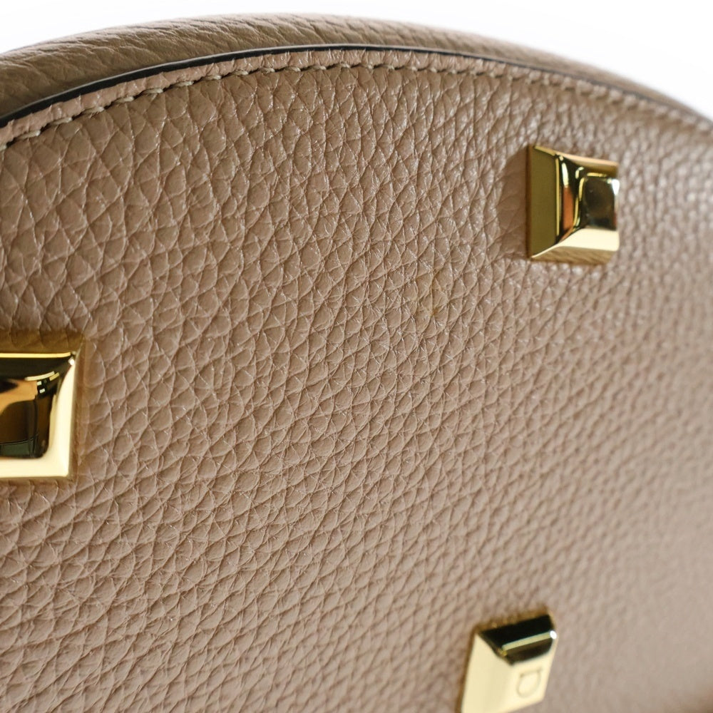 Salvatore Ferragamo(サルヴァトーレ フェラガモ) ガンチーニ ザ スタジオバケット レザー ショルダーバッグ ゴールド金具 ピンク/ベージュ 21289