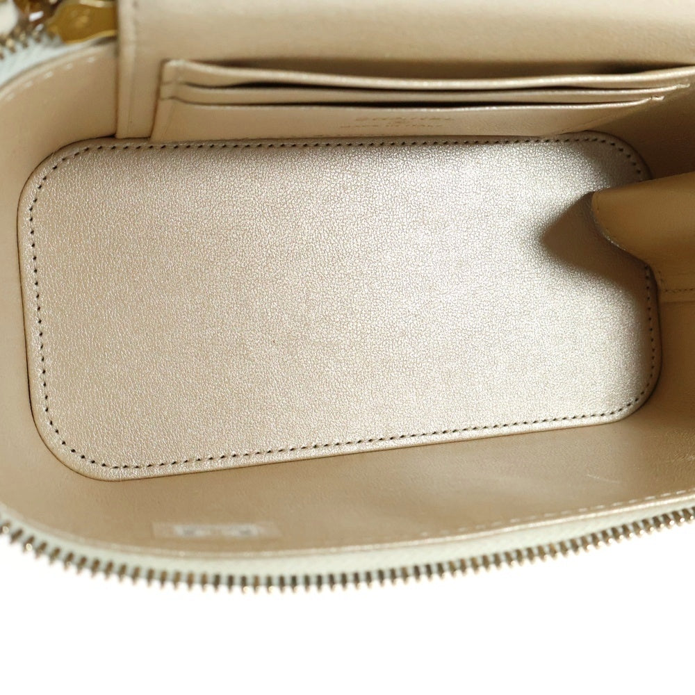 CHANEL(シャネル) バニティ チェーンショルダーバッグ 白 ラムスキン