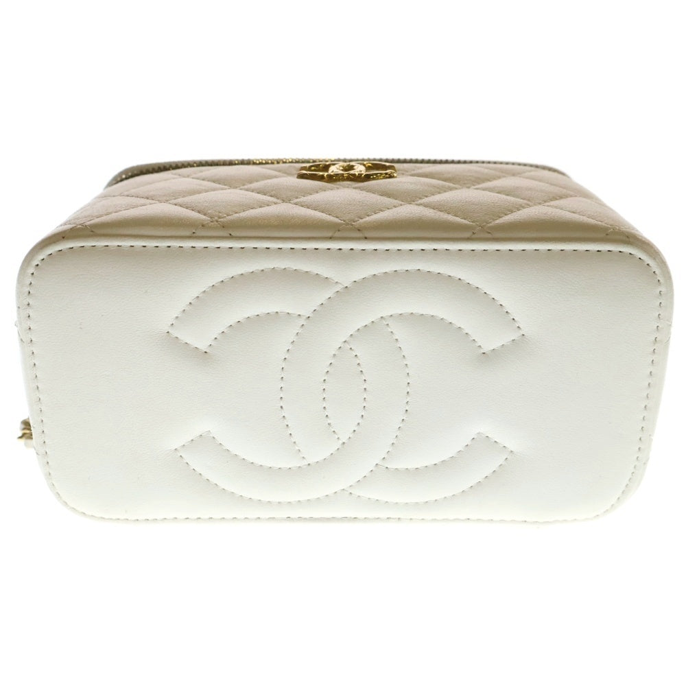 CHANEL(シャネル) バニティ チェーンショルダーバッグ 白 ラムスキン
