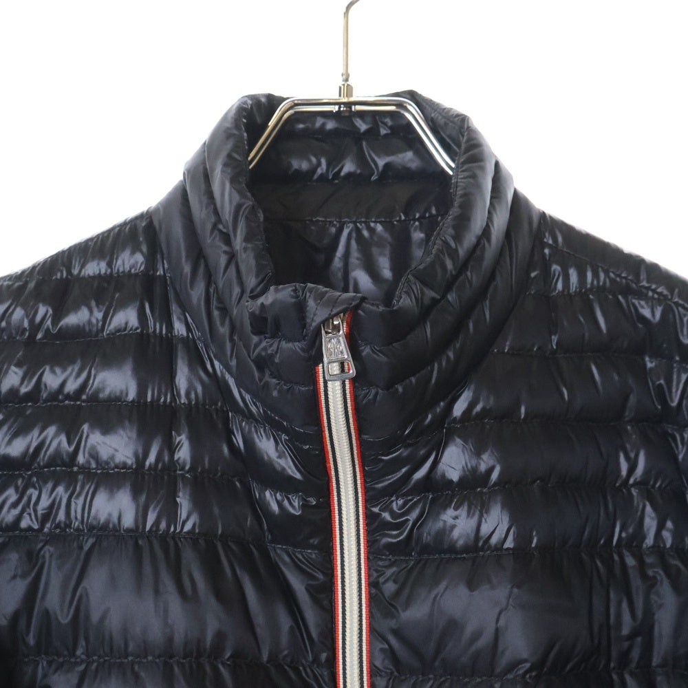 MONCLER(モンクレール) 22SS DANIEL GIUBBOTTO ダニエル ワッペンロゴ ジップアップ ダウンジャケット ブラック H10911A10900 53279