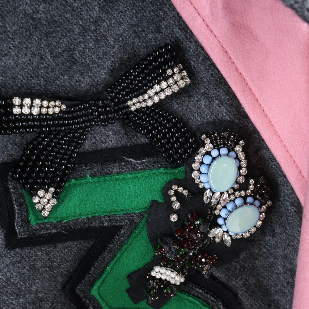 miumiu(ミュウミュウ) 17AW アップリケビーズ刺繍ウールスタジアムジャケット セーラーカラーブルゾン ピンク レディース ML442 1PGX