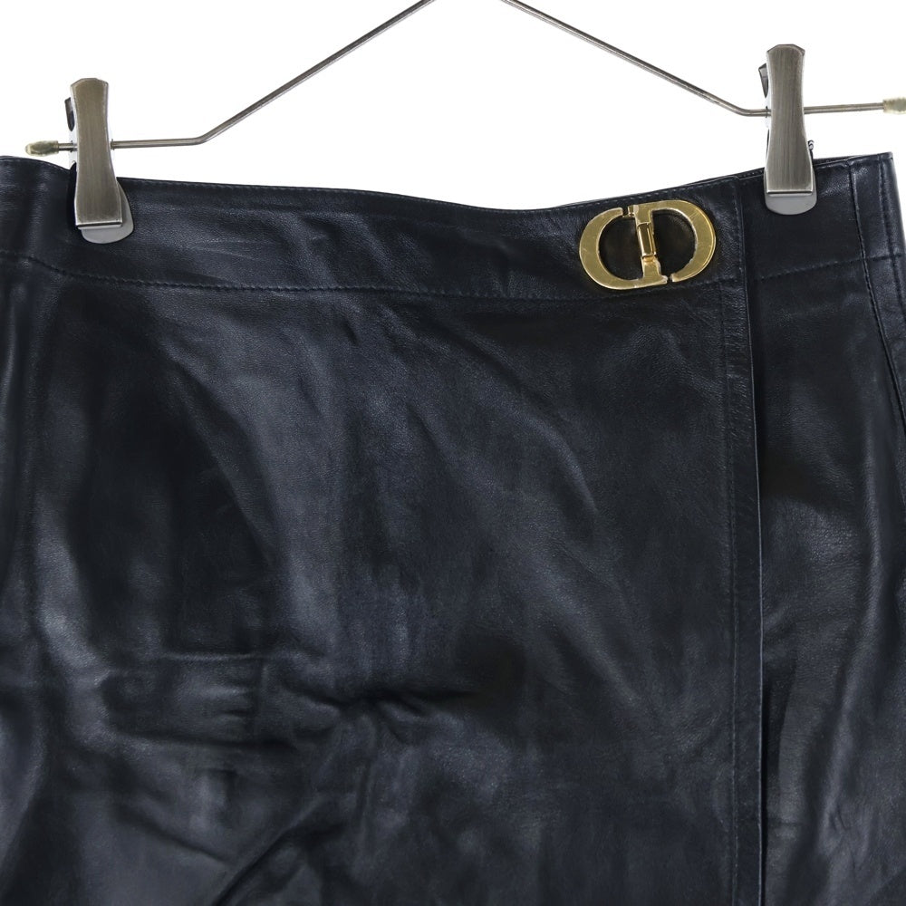 Christian Dior(クリスチャンディオール) CDロゴ ターンロック ラムスキン レザー ラップデザイン ハーフ ショートパンツ ショーツ ゴールド金具 ブラック レディース 045P45AL015