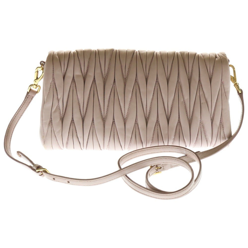 miumiu(ミュウミュウ) マテラッセ ショルダーバッグ ミニバッグ ライトピンク ゴールド金具 レザー