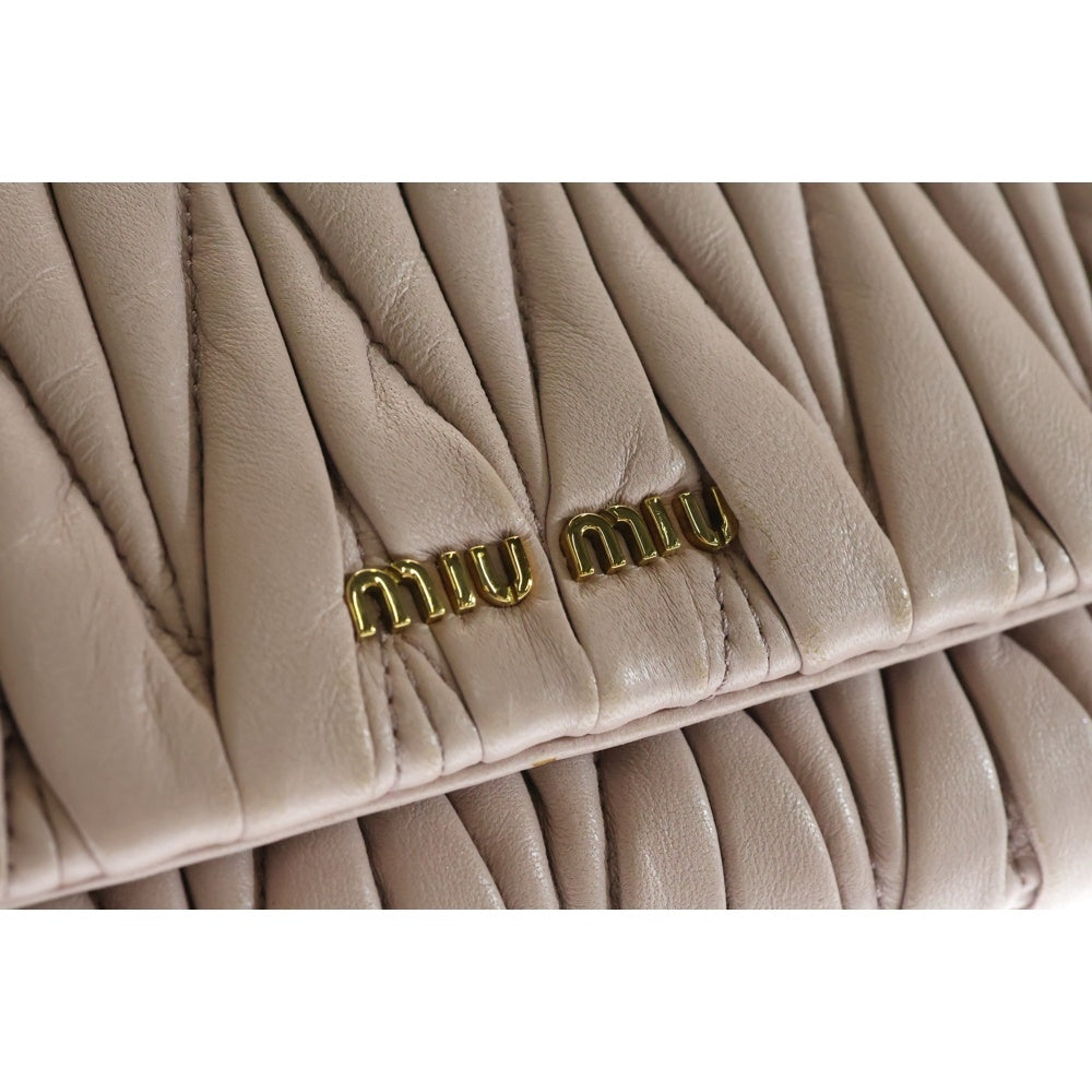 miumiu(ミュウミュウ) マテラッセ ショルダーバッグ ミニバッグ ライトピンク ゴールド金具 レザー