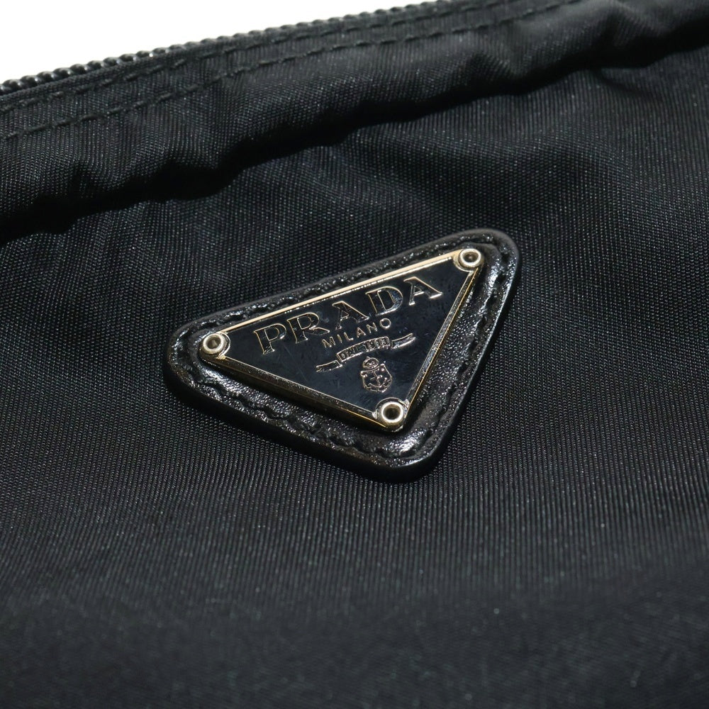 PRADA(プラダ) ポーチ メイク 収納 ケース ブラック ナイロン シルバー金具 ロゴ三角プレート