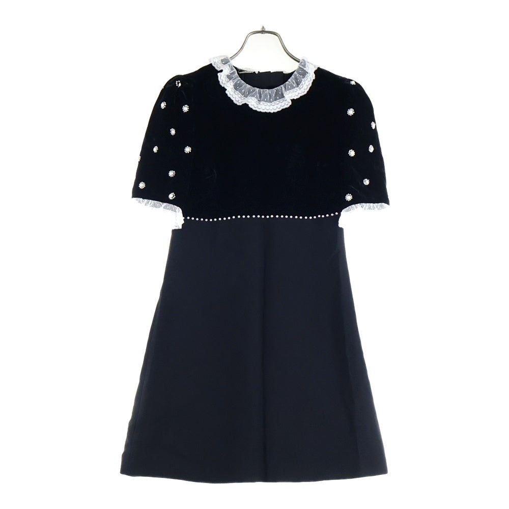 miumiu(ミュウミュウ) 19AW パール装飾 ベルベット ベロア 切り替え パフスリーブ レース 半袖 ミディアムワンピース ドレス ブラック/ホワイト レディース MF3577