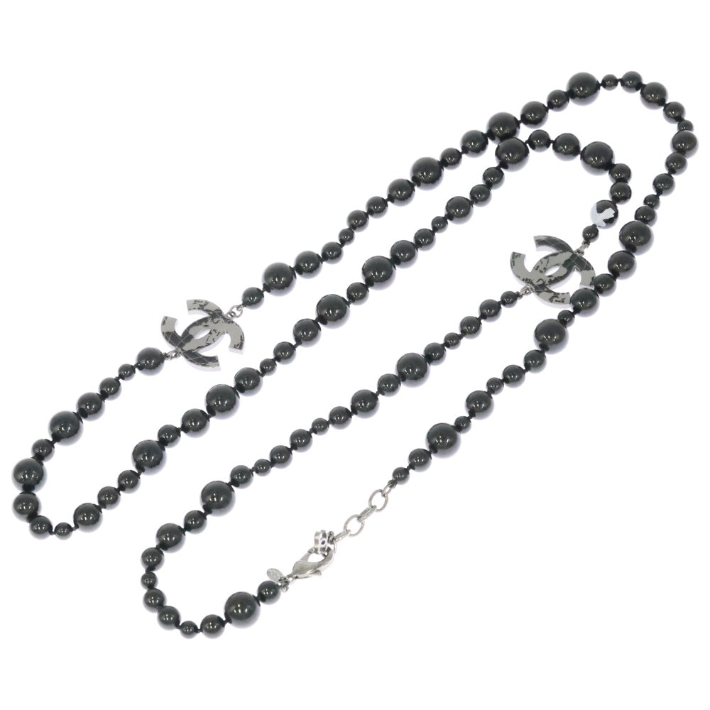 CHANEL(シャネル) ココマーク ロゴプレート 世界地図 ビーズ ロングネックレス ブラック A13K