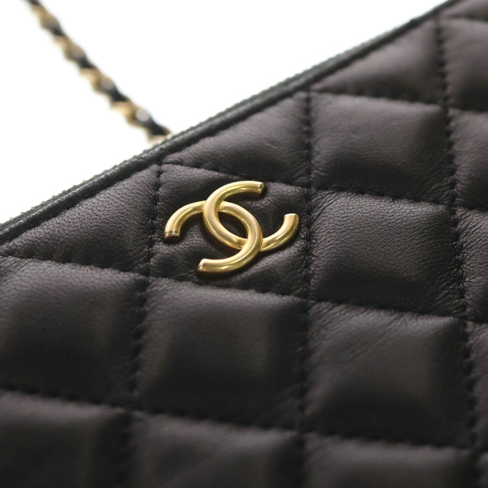 CHANEL(シャネル) マトラッセ ココマーク ラムスキン レザー チェーンショルダー バッグ ウォレット ゴールド金具 ブラック 20番台