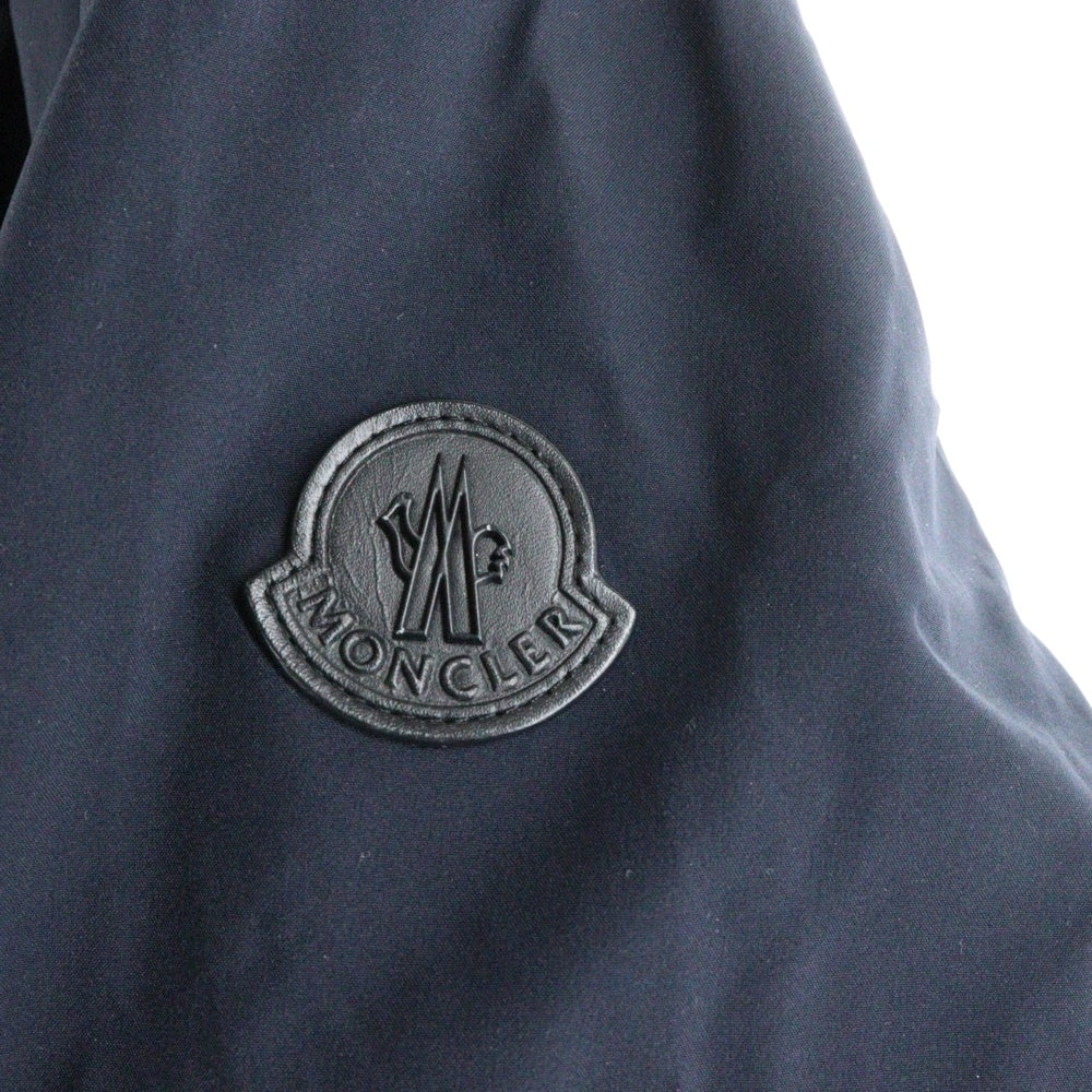 MONCLER(モンクレール) 21AW PALLU パル レザーワッペンロゴ スタンドカラー ドッキング ジップアップ ダウン チェスターコート ロング ジャケット ネイビー G20911C00013 539MS