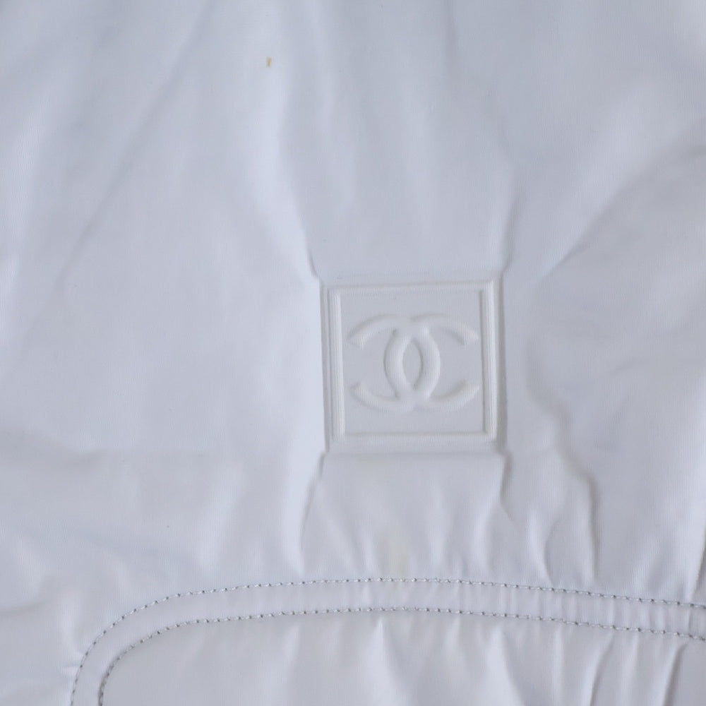 CHANEL(シャネル) 04AW ココマーク エンボスロゴ ジップアップ ノースリーブ ダウンベスト グレー レディース P24096V15285