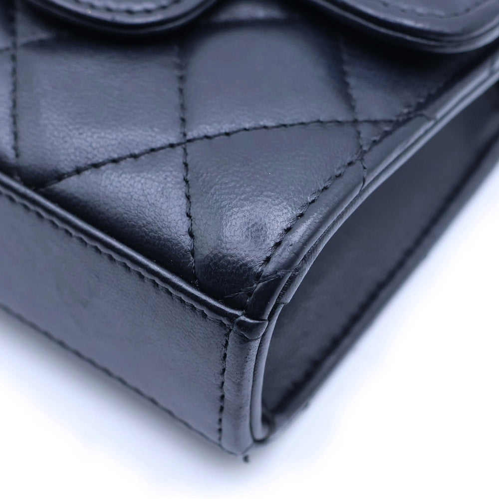 CHANEL(シャネル) ミニマトラッセ チェーンクラッチ ショルダーポーチ ブラック ラムスキン ゴールド金具 AP2682