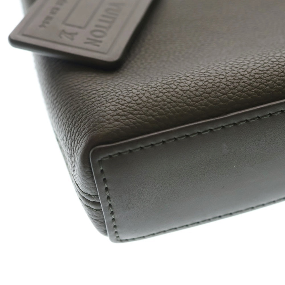 LOUIS VUITTON(ルイヴィトン) LVアエログラム テイクオフ レザー クラッチ セカンドバッグ ポーチ シルバー金具 カーキ M81735