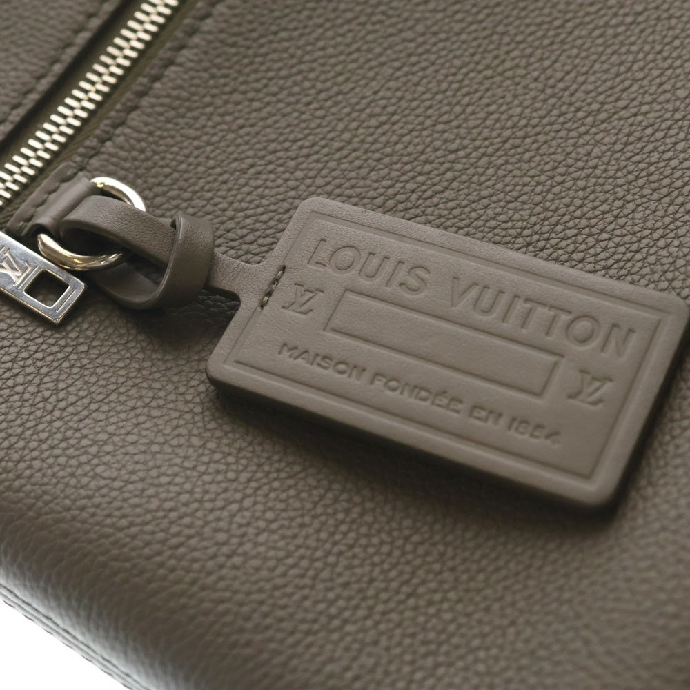 LOUIS VUITTON(ルイヴィトン) LVアエログラム テイクオフ レザー クラッチ セカンドバッグ ポーチ シルバー金具 カーキ M81735