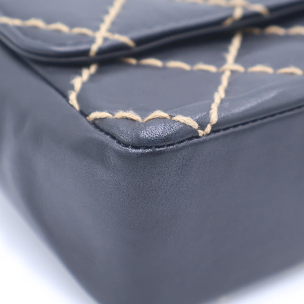 CHANEL(シャネル) マトラッセ25 ワイルドステッチ チェーンショルダーバッグ ブラック レザー ゴールド金具 レディース