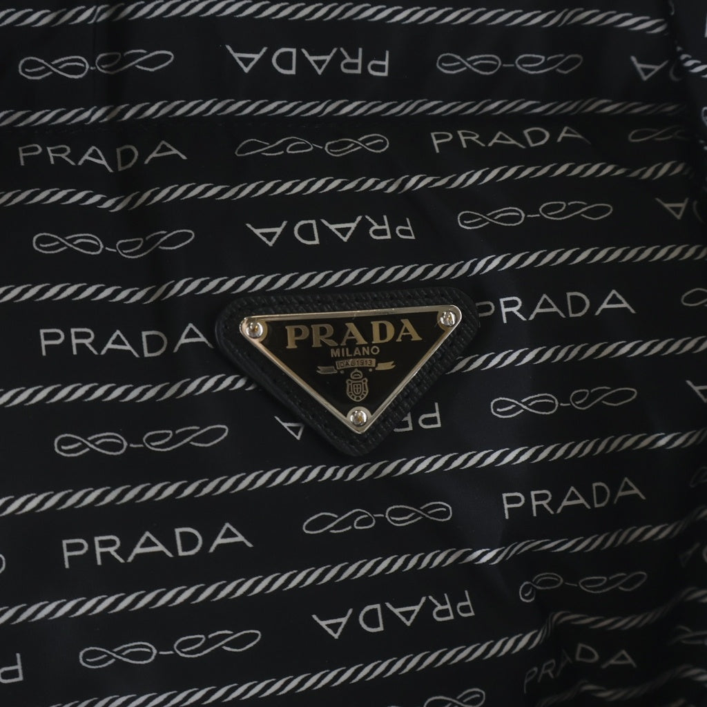 PRADA(プラダ) Re-Nylon リナイロン ダウンジャケット 総柄 ブラック×ホワイト 36 291973 レディース