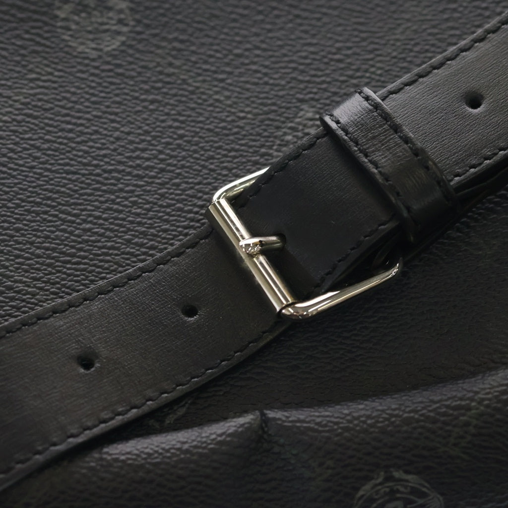 Berluti(ベルルッティ) シグネチャー ボディバッグ ウエストバッグ ショルダーバッグ ブラック×ブラウン レザー シルバー金具